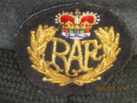 Britische Schirmmütze - Royal Airforce - RAF - inklusive Abzeichen - Neuwertig - Original Militär