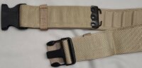Original Feldkoppel - 5,8 cm Breite - neuwertig mit Lagerspuren -100 % Polyester - coyote tan  - Britische Armee